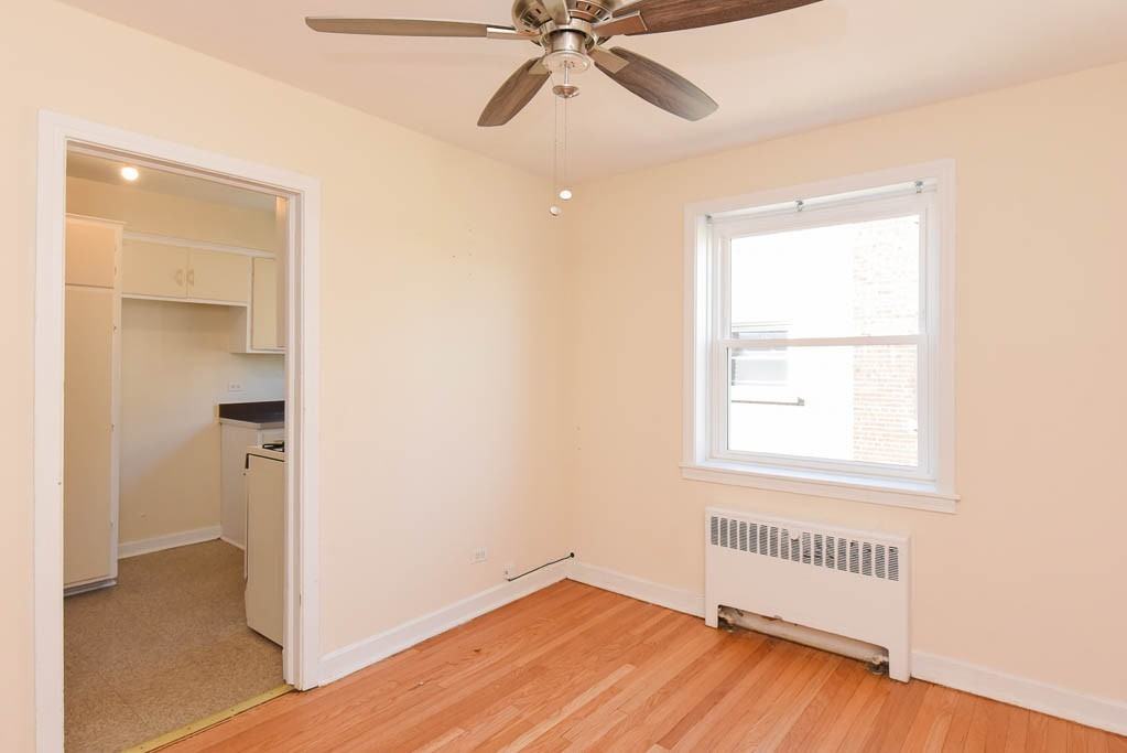 2723 W Berwyn Ave #2 - Photo 7 of 21