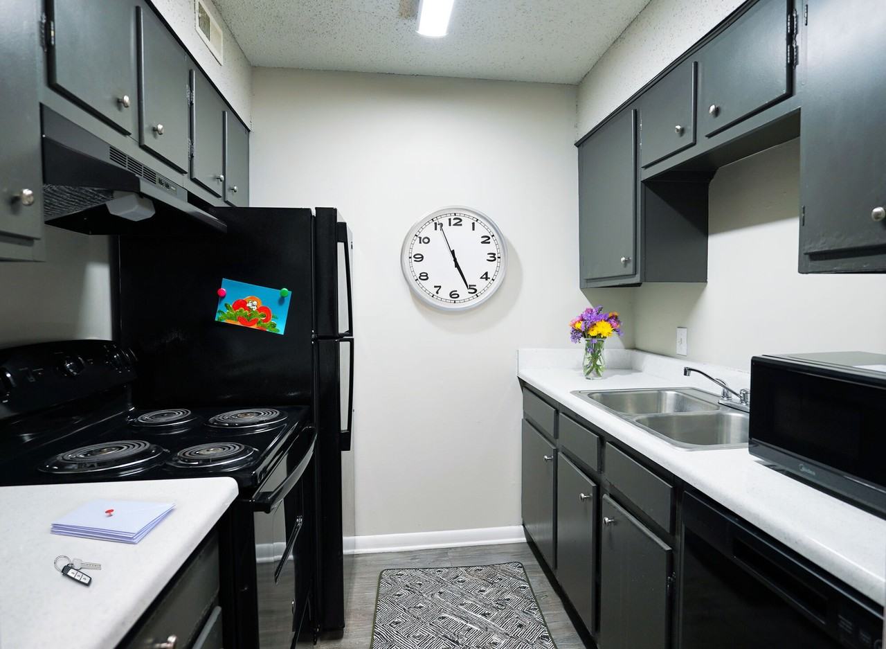 Sycamore Villas - Photo 6 of 12