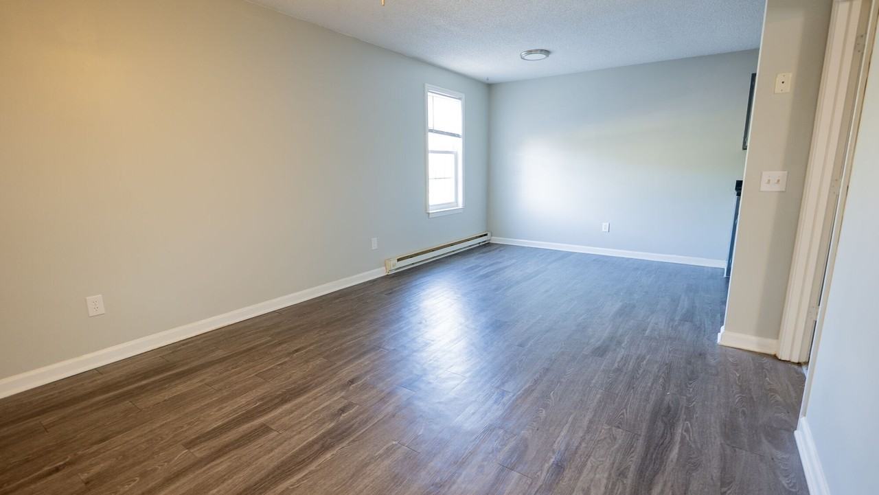 Willow Tree Apartments - Photo 5 of 38