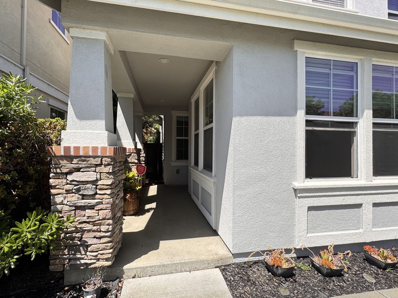 521 Starwood Court - Photo 4 of 45