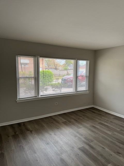 1637 S 18th Ave - Photo 3 of 7