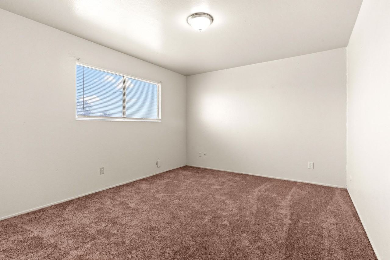 9706 Cherry Street #04 - Photo 6 of 19