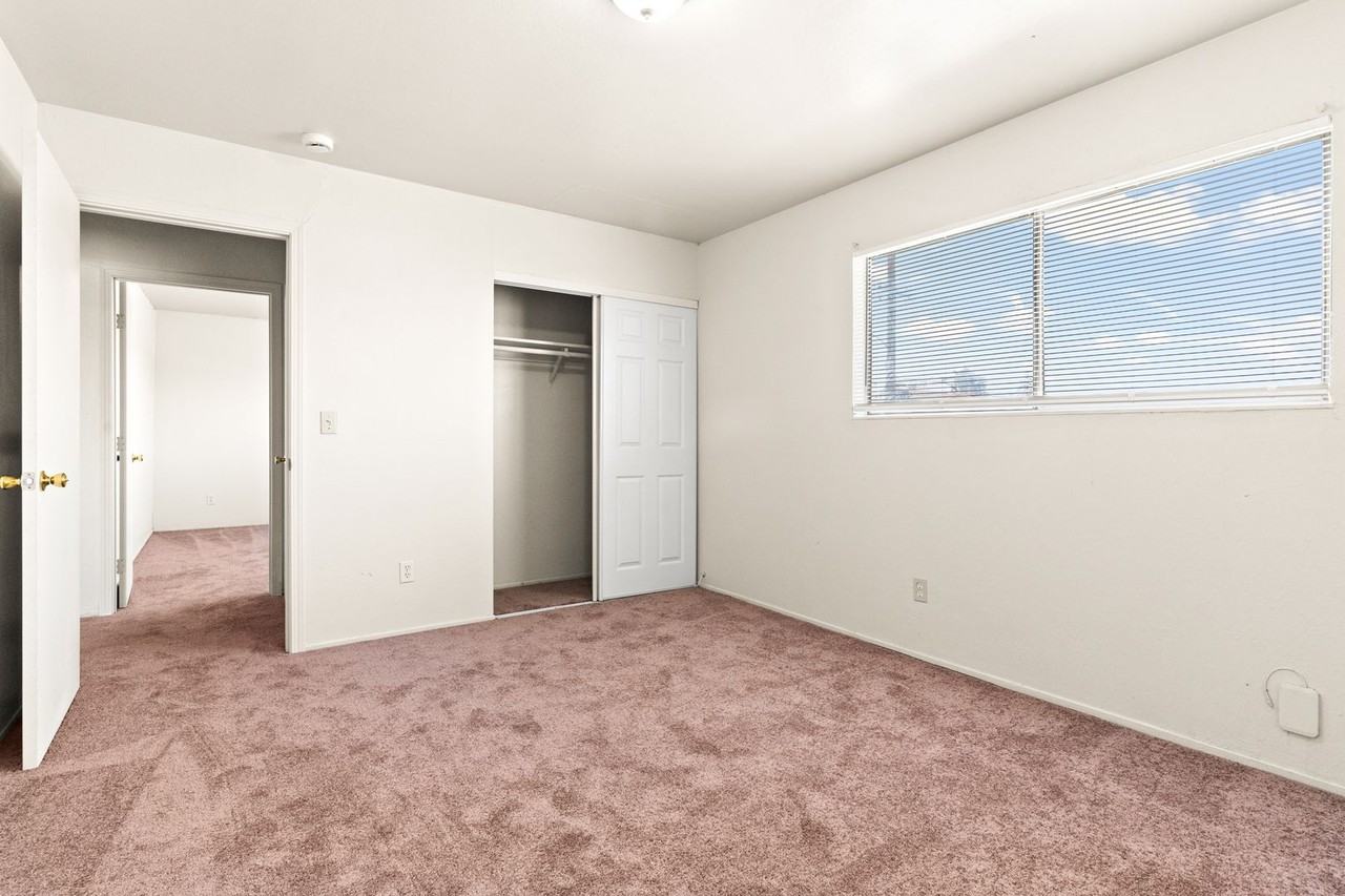 9706 Cherry Street #04 - Photo 7 of 19