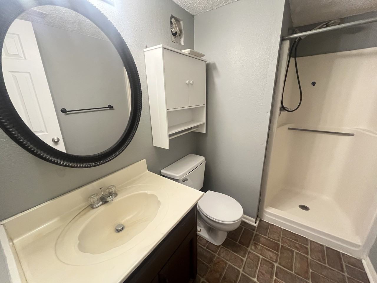 700 Cedar Drive - Photo 4 of 10