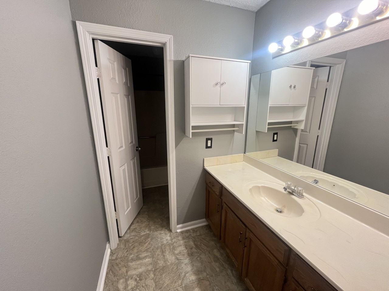 700 Cedar Drive - Photo 5 of 10