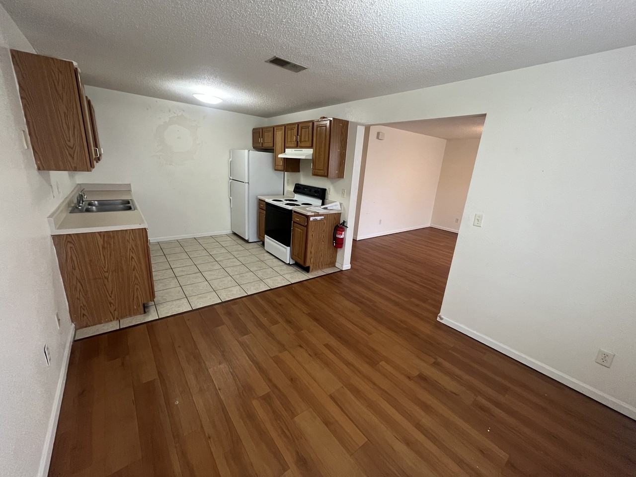 111 Commercial - Photo 3 of 9