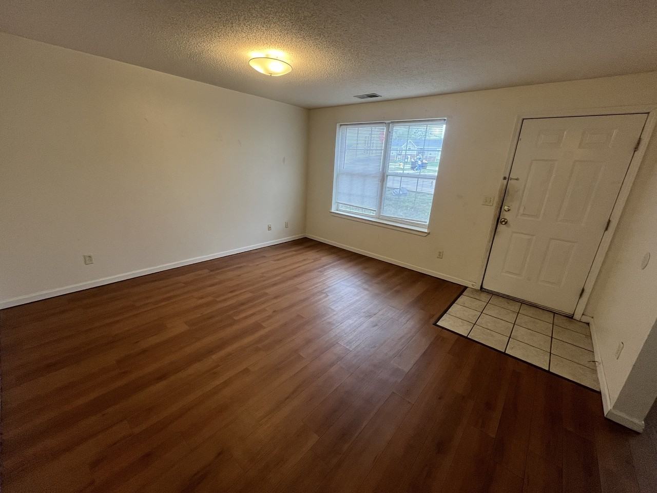 111 Commercial - Photo 4 of 9