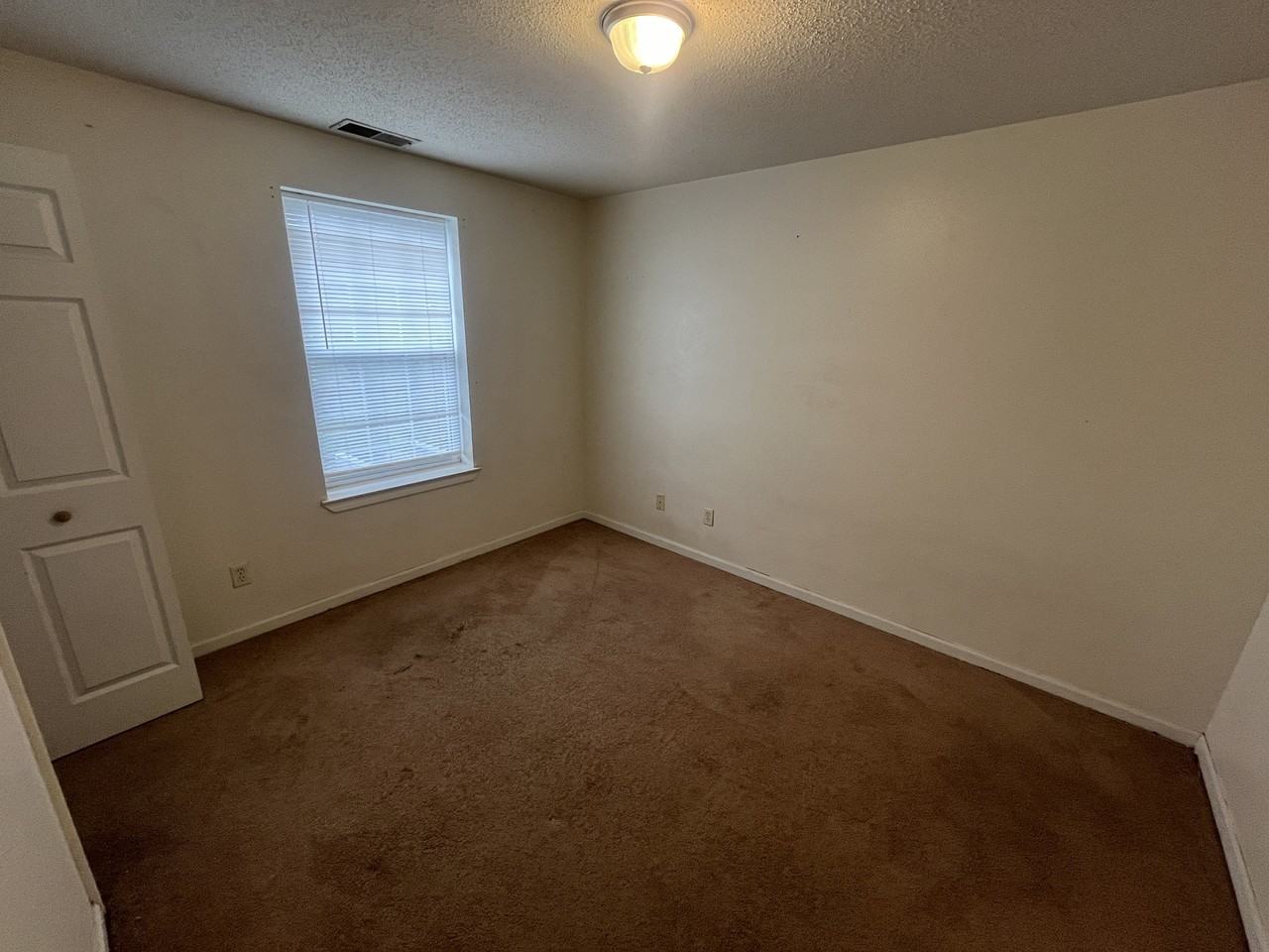 111 Commercial - Photo 7 of 9