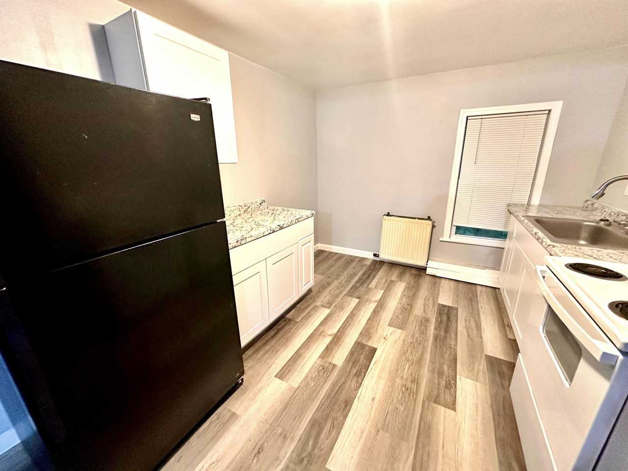 646 Main Rd. N. - Photo 3 of 15