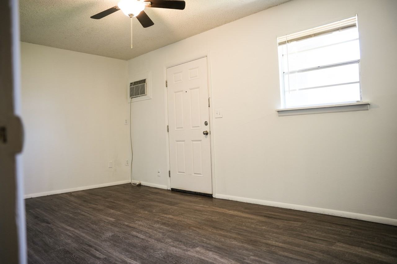 2519 8th Avenue - Photo 5 of 12