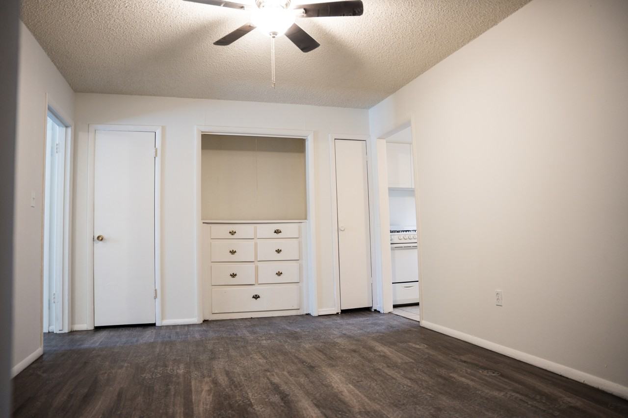 2519 8th Avenue - Photo 6 of 12