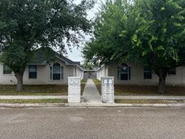 featured image of 521 La Mancha Drive