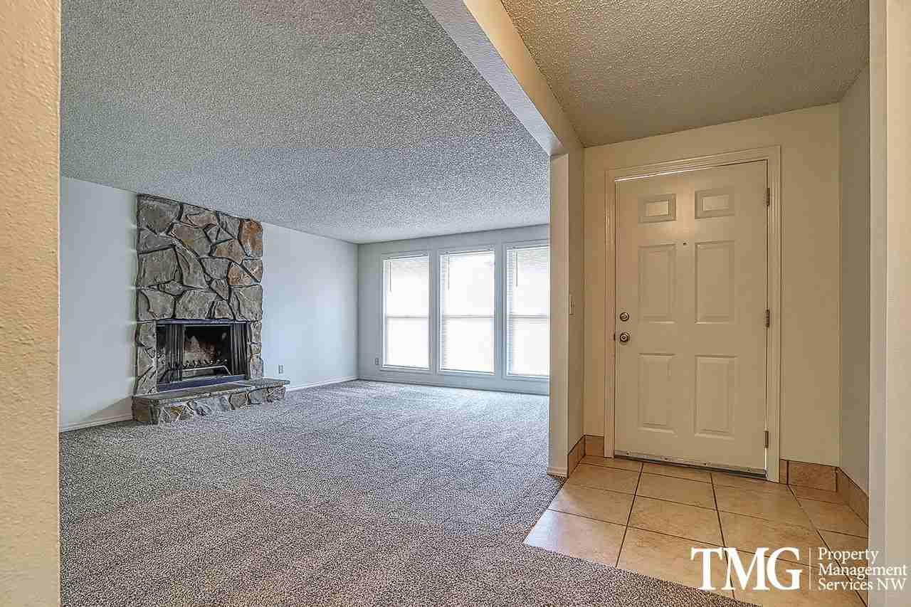 807 Se 141st Ave - Photo 7 of 31