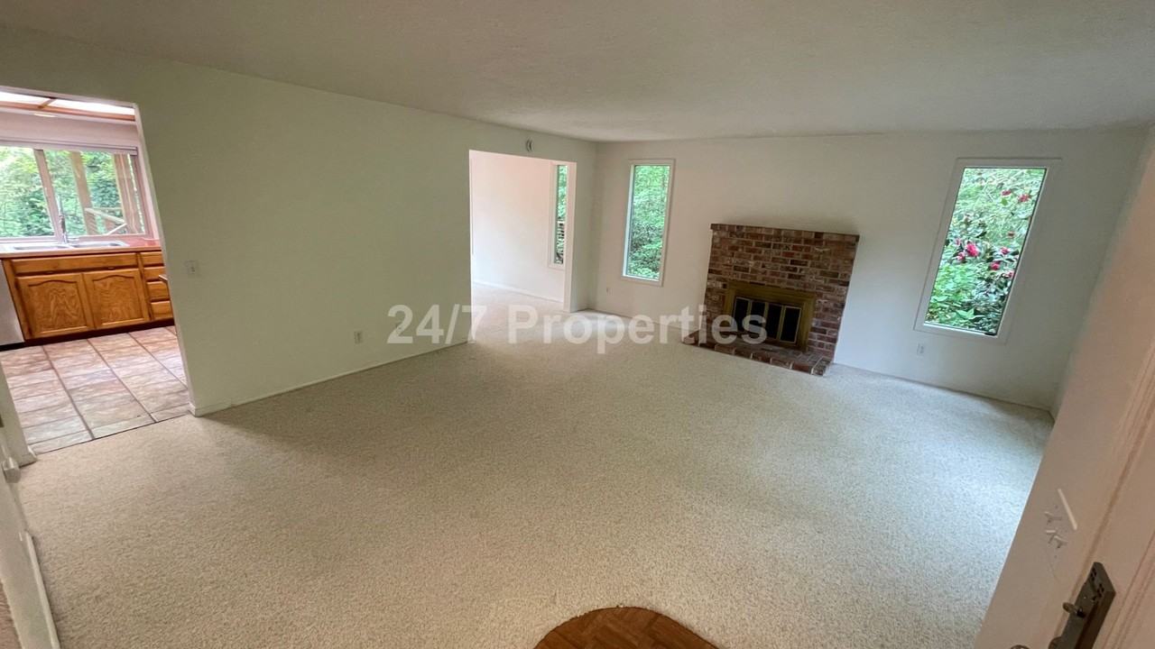 5808 Sw 59th Ct - Photo 2 of 33