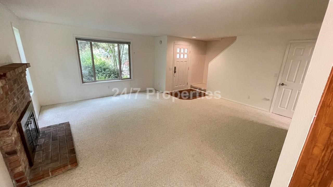 5808 Sw 59th Ct - Photo 3 of 33