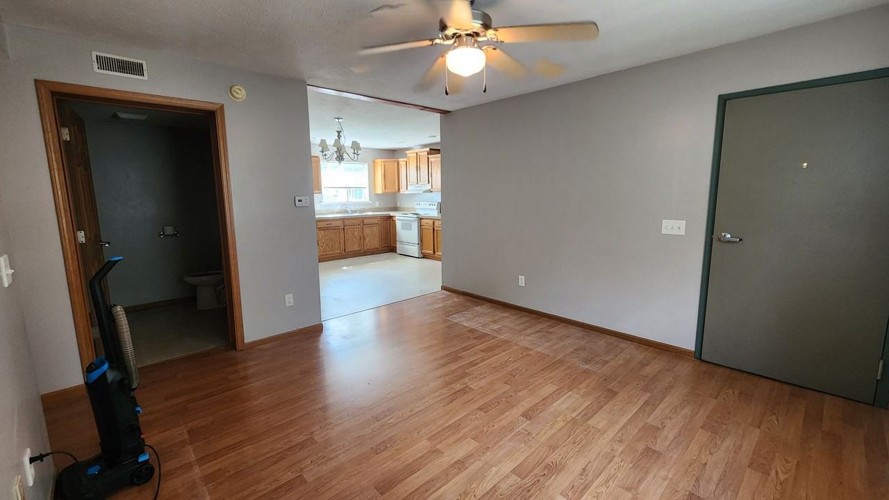 213 Coon Prairie Ave - Photo 2 of 9