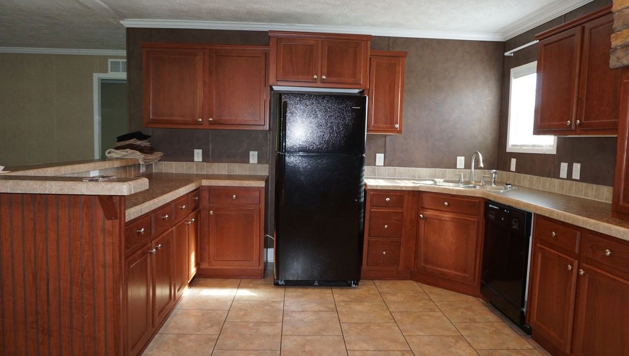 3876 Rowell Rd - Photo 5 of 40