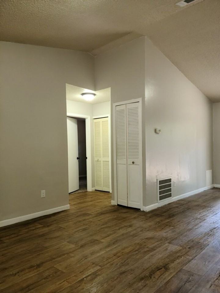 755 Deland Ave - Photo 3 of 17