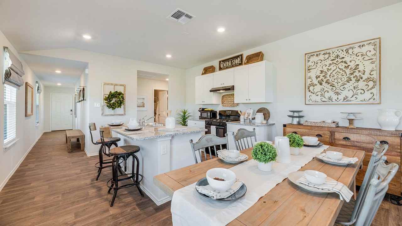 145 Hogans Aly - Photo 3 of 13