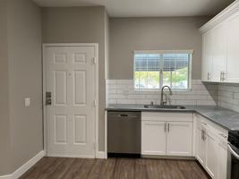 featured image of 195 Johnston Ln