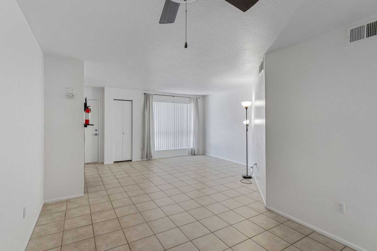 11640 11640 N 51st 143 - Photo 5 of 24