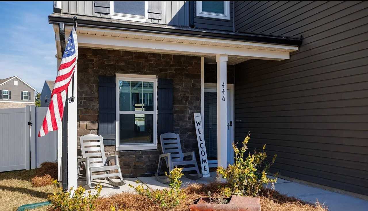 446 Brannon Meadows Dr - Photo 2 of 16