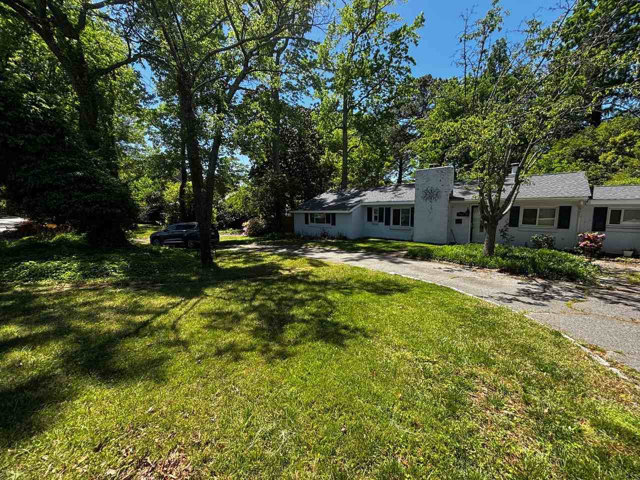 7649 Gleneagles Rd - Photo 2 of 33