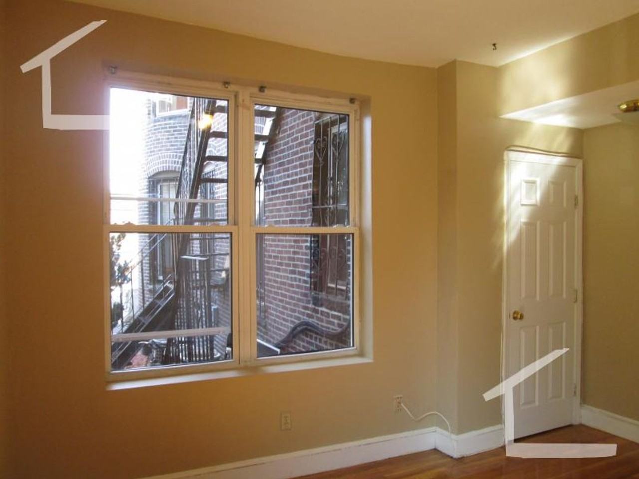 13 Highgate St - Photo 3 of 8