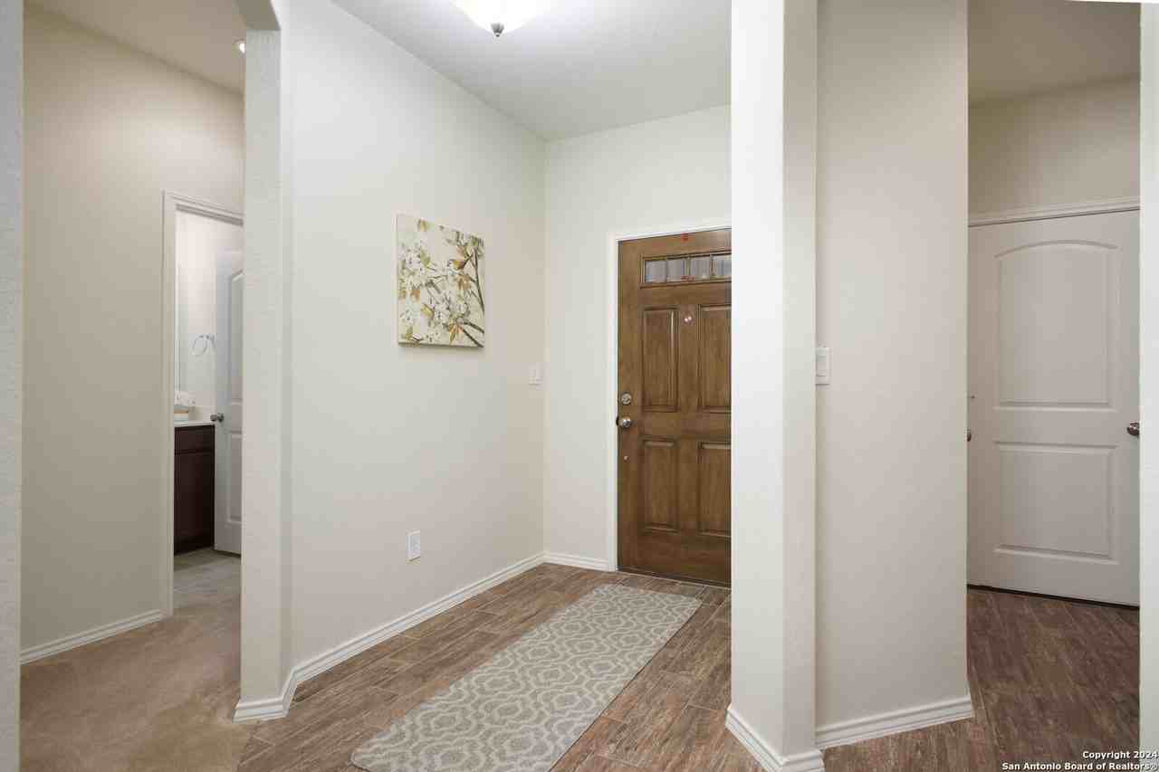6108 Panola Pass - Photo 4 of 29