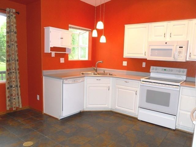 1308 Monarch Ct - Photo 5 of 30