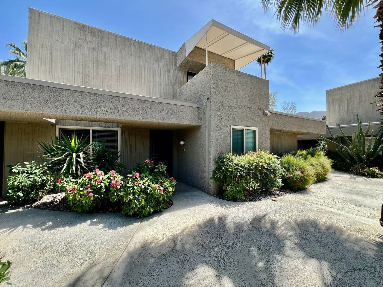 71948 Eleanora Ln - Photo 2 of 37