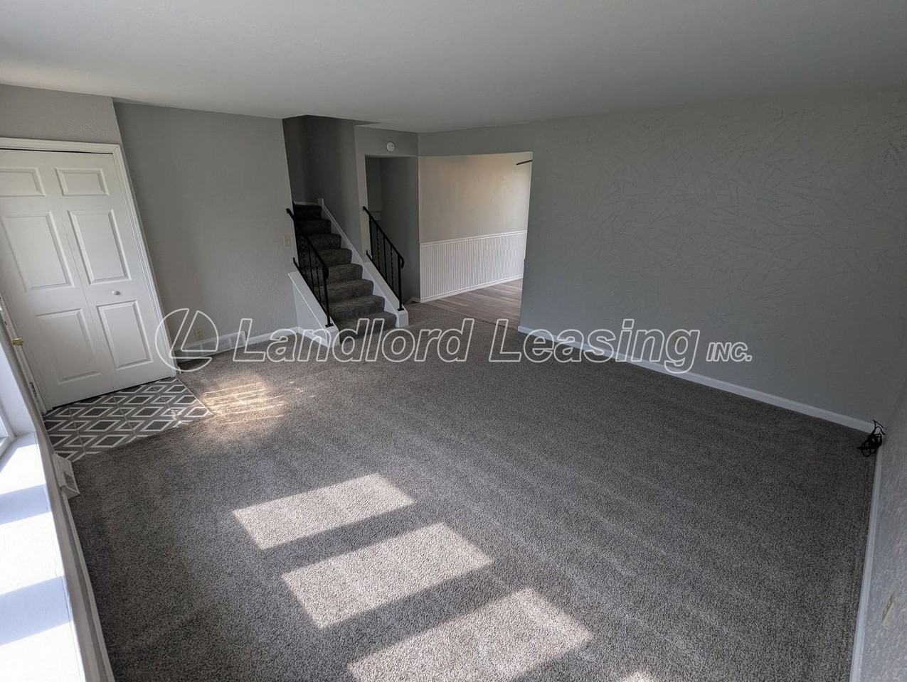 608 Grantwood Ave - Photo 3 of 16