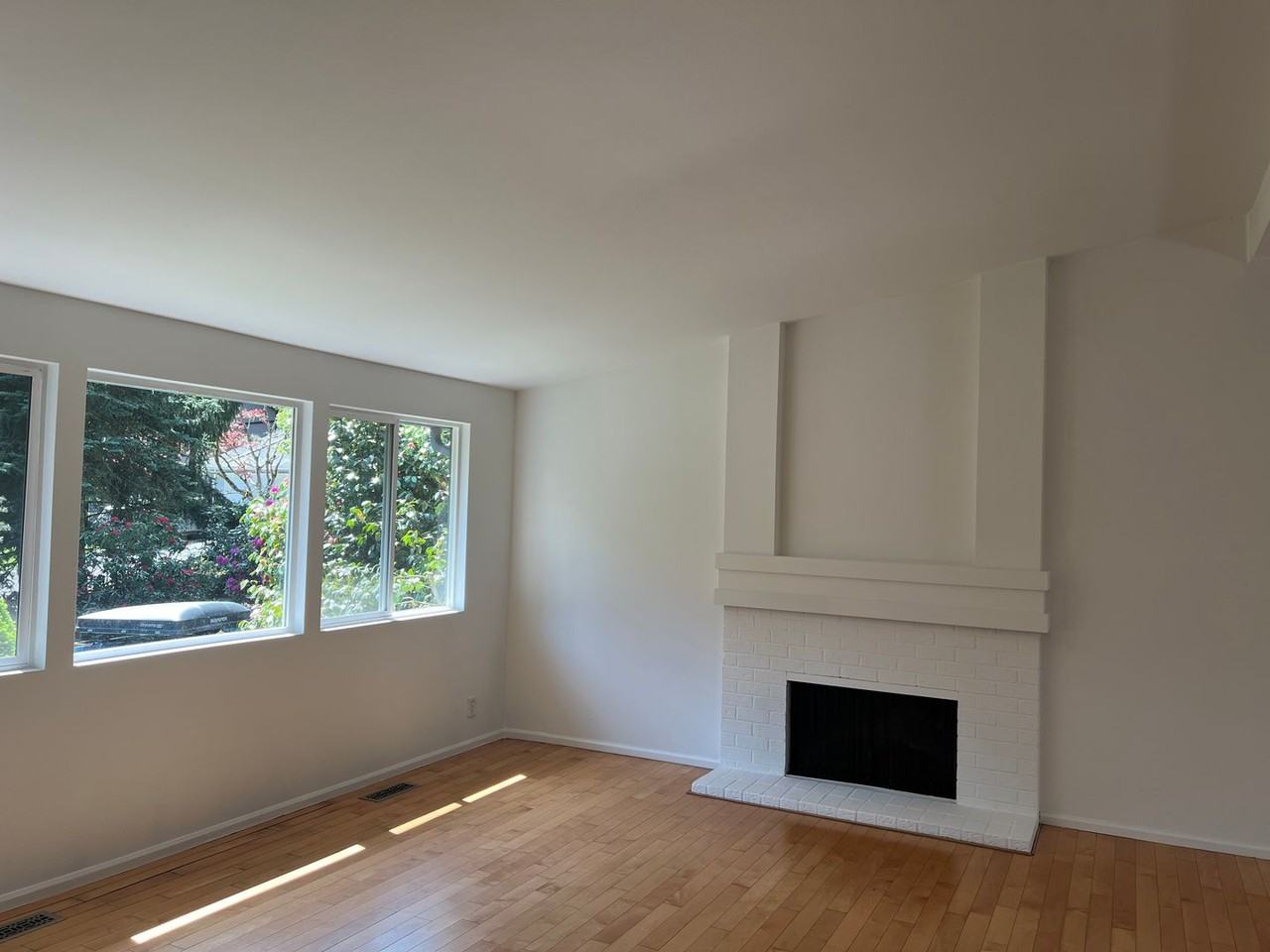 3524 170th Ave Ne - Photo 3 of 35