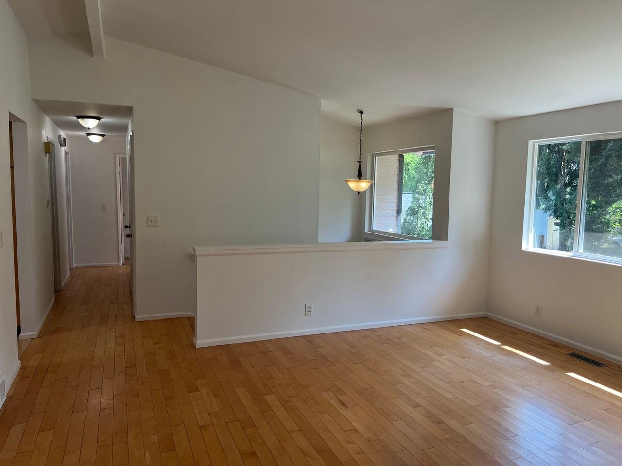 3524 170th Ave Ne - Photo 4 of 35