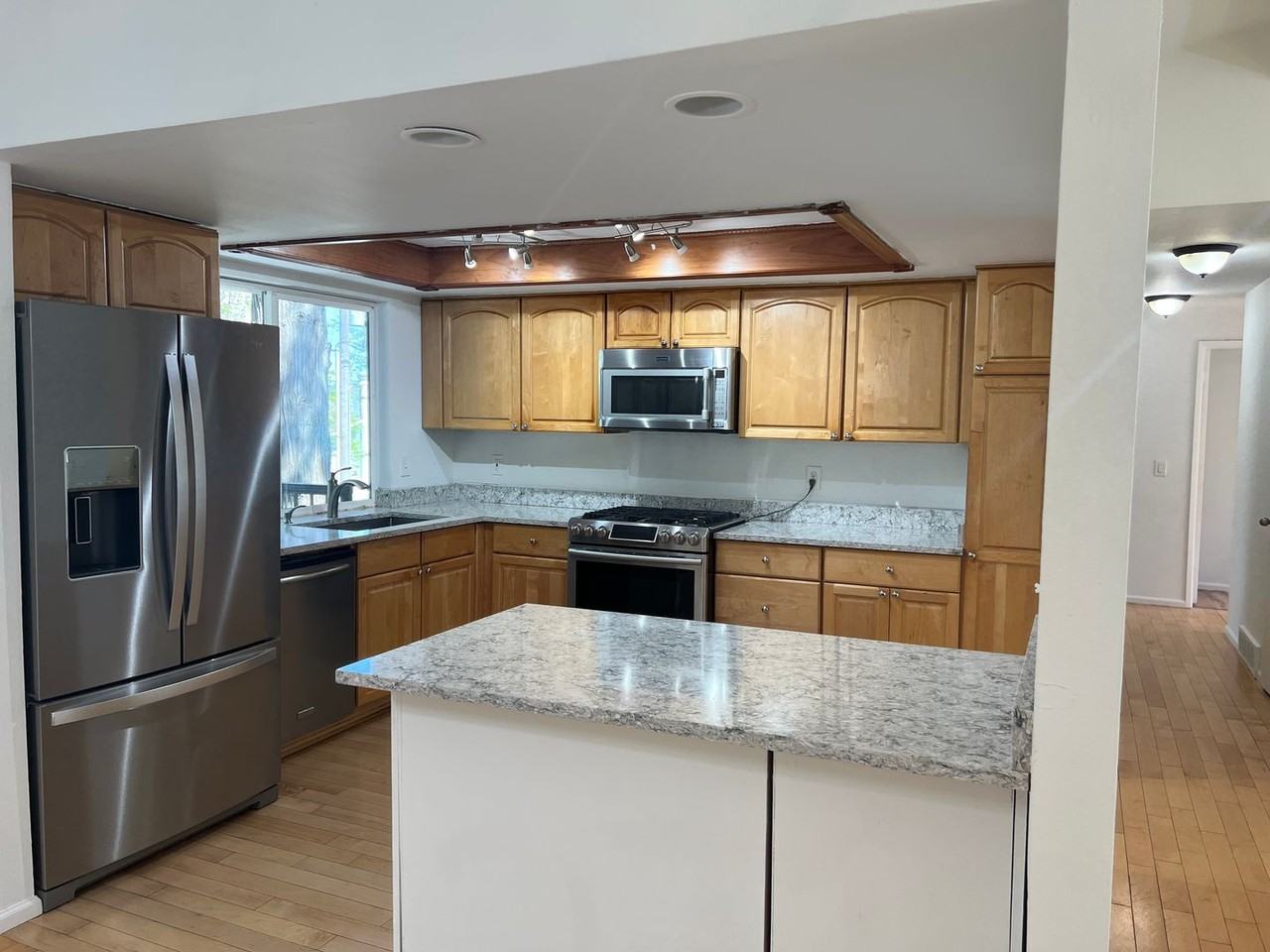 3524 170th Ave Ne - Photo 6 of 35