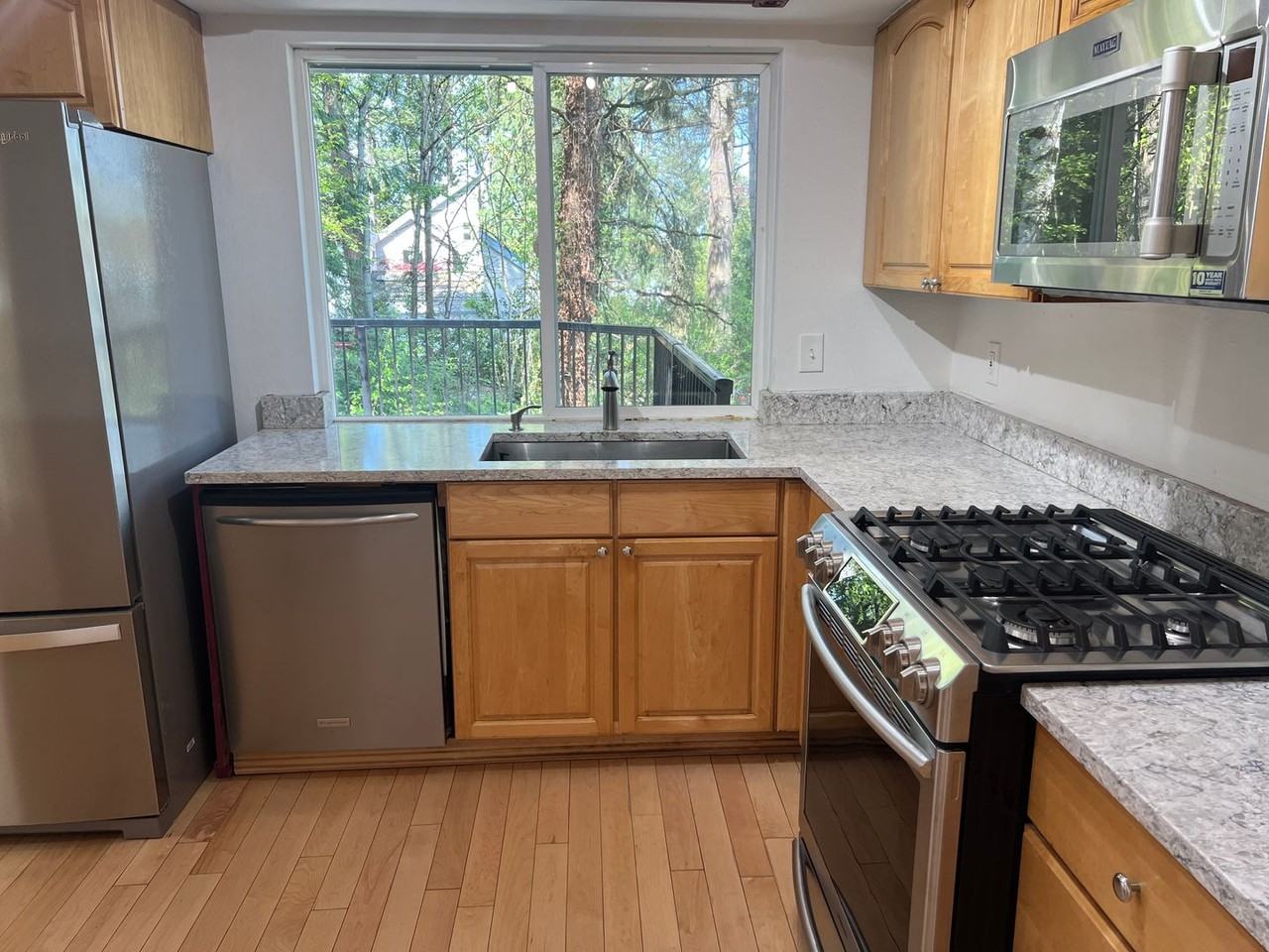 3524 170th Ave Ne - Photo 7 of 35