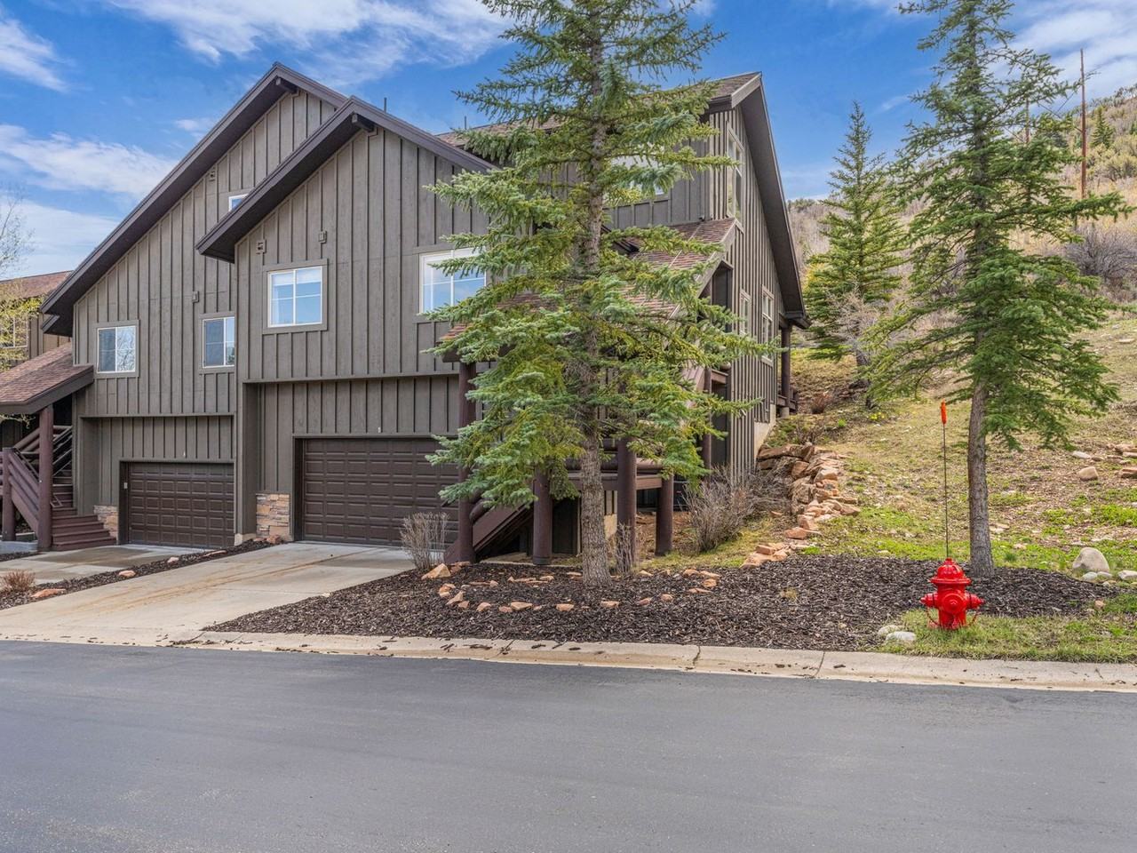 5150 Cove Canyon Dr #B - Photo 2 of 24