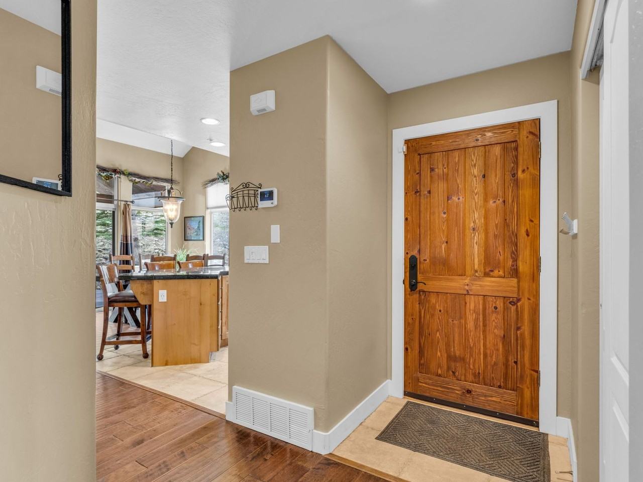 5150 Cove Canyon Dr #B - Photo 3 of 24