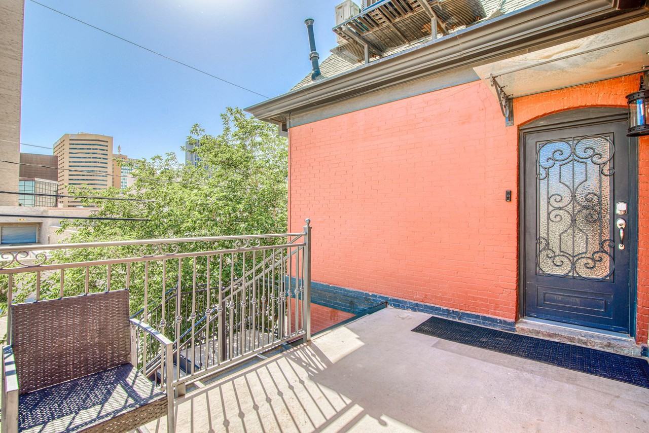 702 Myrtle Ave. - Photo 4 of 50