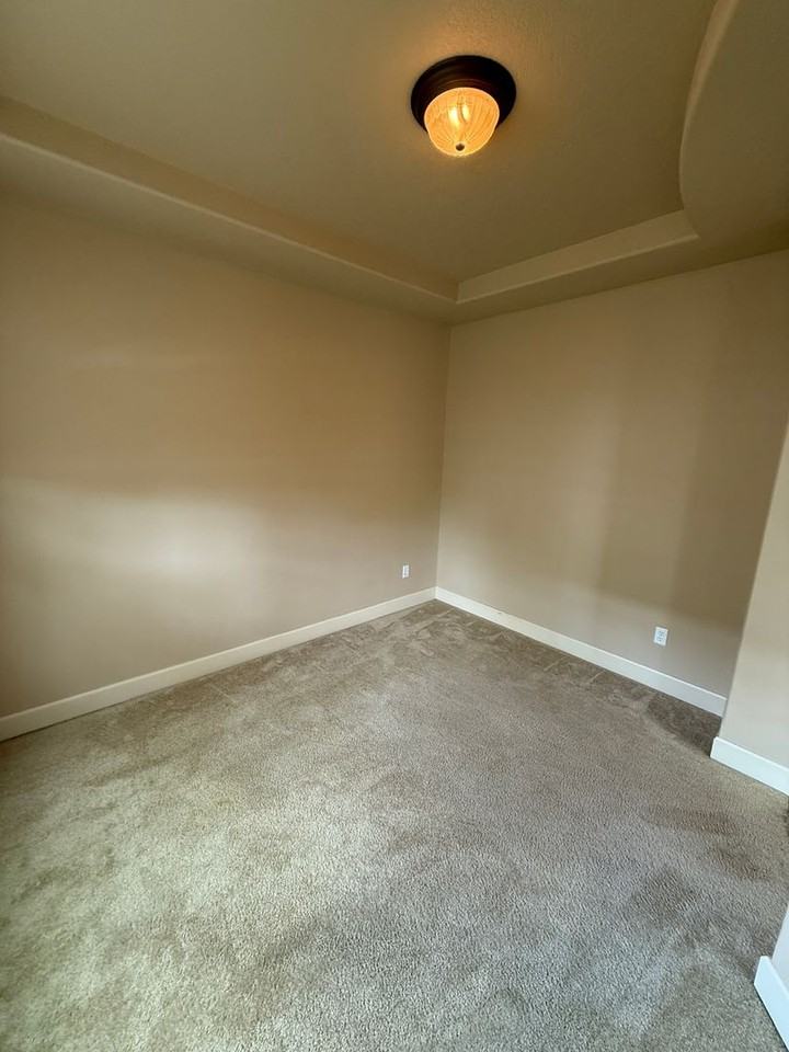21130 Nw Galice Ln - Photo 4 of 42