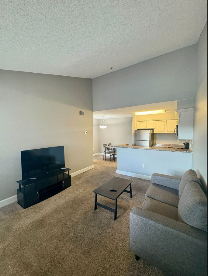 4939 East Busch Boulevard - Photo 5 of 7