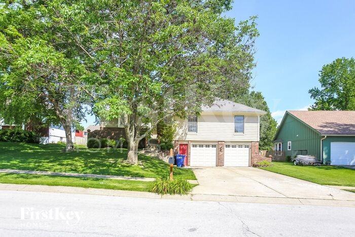 3709 Ne Chapel Dr - Photo 2 of 15