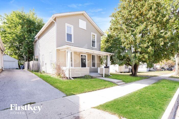 812 Charles St - Photo 2 of 15