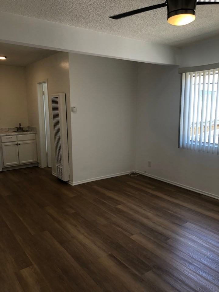 3540 Overland Avenue #9 - Photo 3 of 7