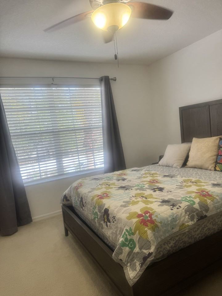 2416 Holly Pine Circle #Room - Photo 3 of 23