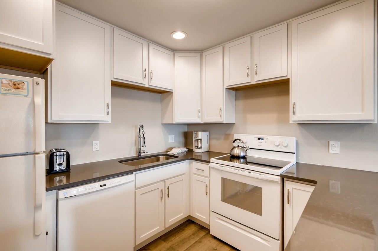 56 Uneva Pl #209 - Photo 4 of 15