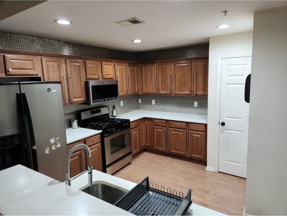 7 Marina Dr #7 - Photo 3 of 13