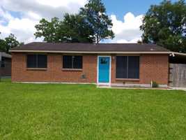 featured image of 380 Oriole Dr #NA