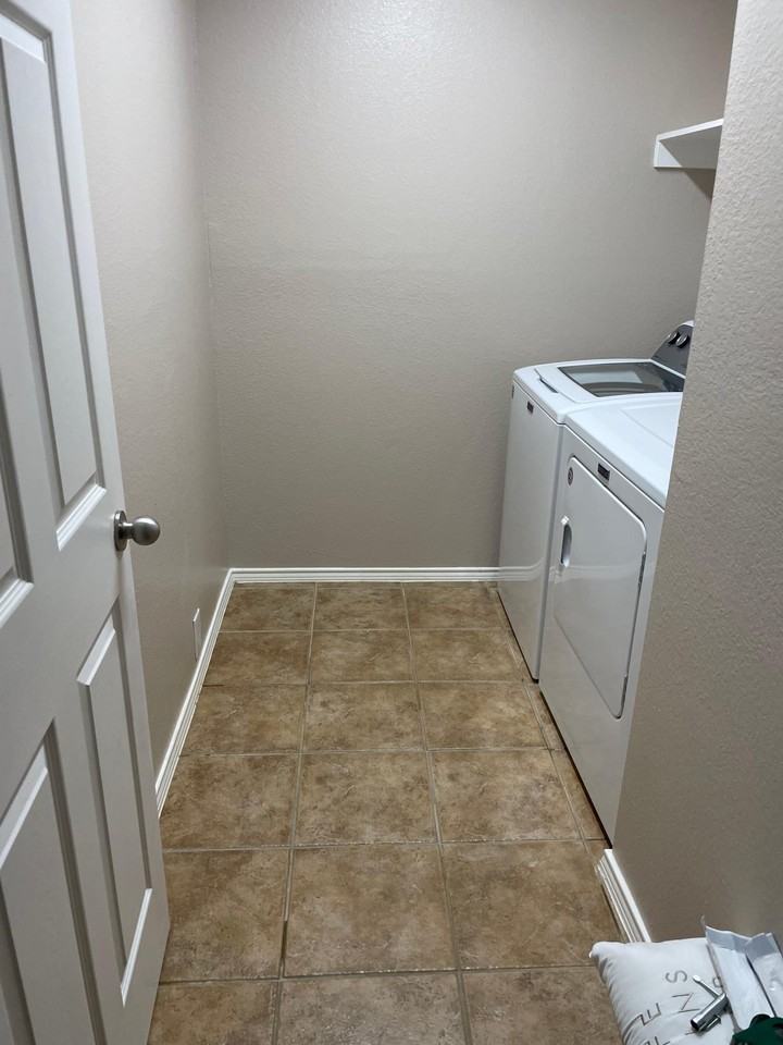 2220 Stoneleigh Pl #2220 - Photo 6 of 20