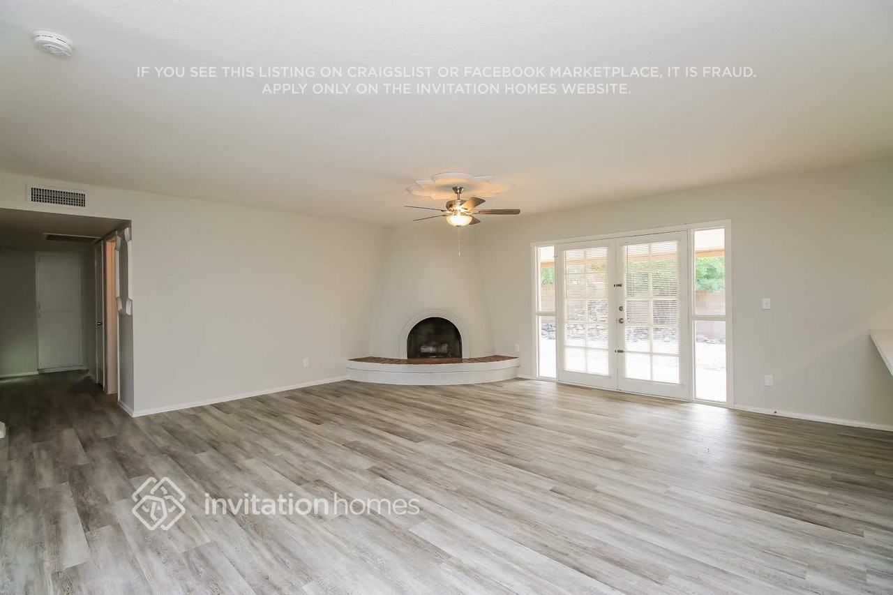 2343 E Loma Vista Dr - Photo 3 of 16